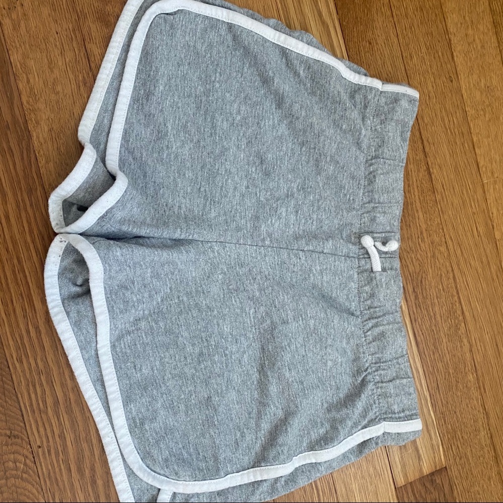 Gray old navy shorts